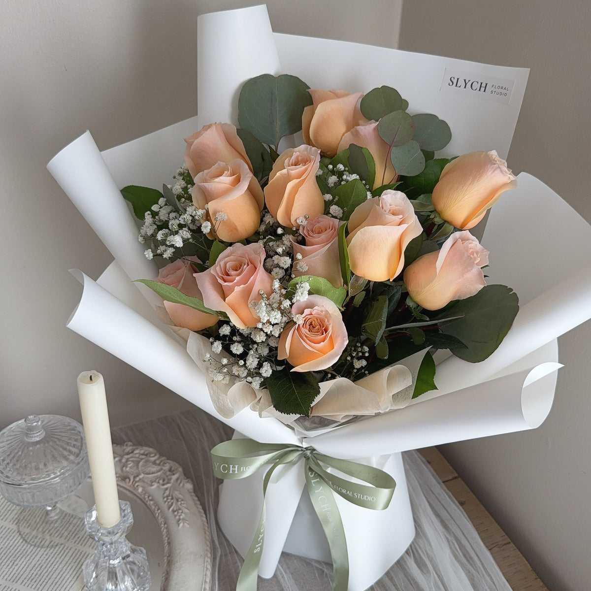 Signature 12 Roses Bouquet